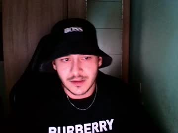 Younromki Chaturbate stream image from December 23, 2024