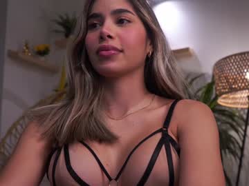 Artemia_ Chaturbate stream image from December 23, 2024