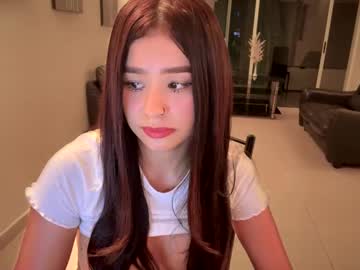 Bella_Pari Chaturbate stream image from December 23, 2024