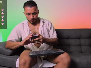 Maximusclark1 Chaturbate stream image from December 23, 2024