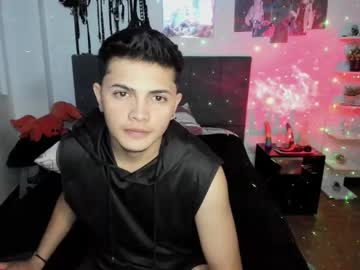 Noah_Smith14 Chaturbate stream image from December 23, 2024