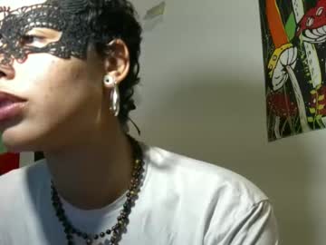 Qhwenlo Chaturbate stream image from December 23, 2024