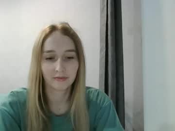 Bellaseen Chaturbate stream image from December 23, 2024