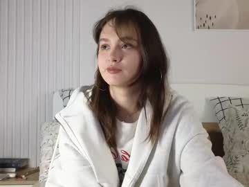 Evi_Woow Chaturbate stream image from December 23, 2024