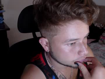 Johanleonsweetboy Chaturbate stream image from December 23, 2024