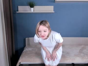 Ximuni Chaturbate stream image from December 23, 2024