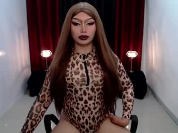 Giaxxx01 Chaturbate stream image from December 23, 2024