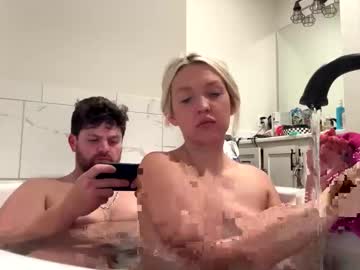 Hoochie2sum Chaturbate stream image from December 23, 2024