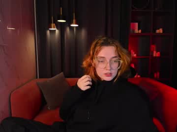 Lizzymeow stream image from December 23, 2024