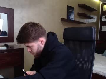 Tomellisx Chaturbate stream image from December 23, 2024