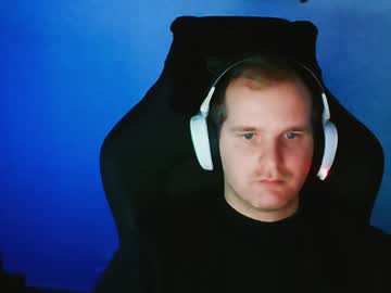 Croissant911 Chaturbate stream image from December 23, 2024