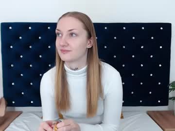 Alexabigheart Chaturbate stream image from December 23, 2024