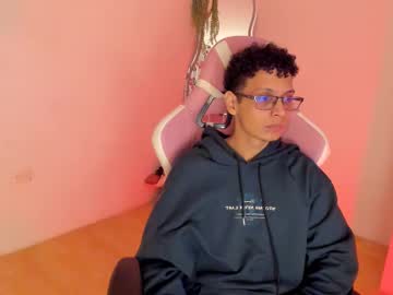 Georgy_Nroses Chaturbate stream image from December 23, 2024