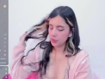 Little_Angelhot Chaturbate stream image from December 23, 2024