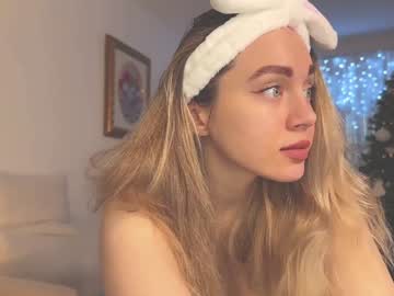 Tatti_1 Chaturbate stream image from December 23, 2024