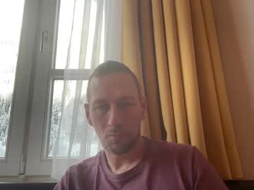 Alexhunter4u Chaturbate stream image from December 23, 2024