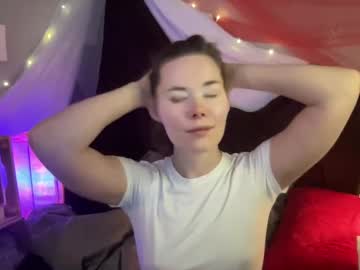 Amiedreamgirl Chaturbate stream image from December 23, 2024