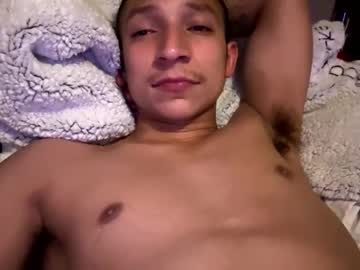 Lilozaaaa Chaturbate stream image from December 23, 2024