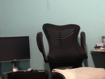 Normuc Chaturbate stream image from December 23, 2024