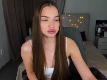 Evapaw Chaturbate stream image from December 23, 2024