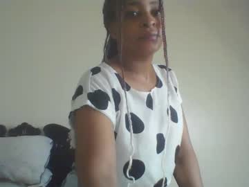 Kinkylyla Chaturbate stream image from December 23, 2024