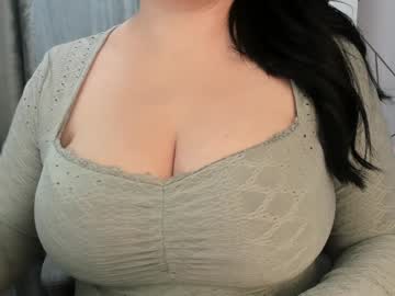 Jolenekiss Chaturbate stream image from December 23, 2024