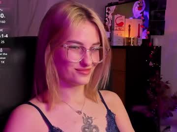 Summerdiana Chaturbate stream image from December 23, 2024