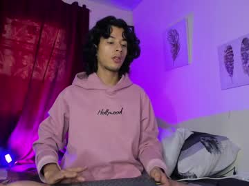 Benjamin_Fiore Chaturbate stream image from December 23, 2024
