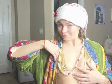 Chroniclove Chaturbate stream image from December 23, 2024