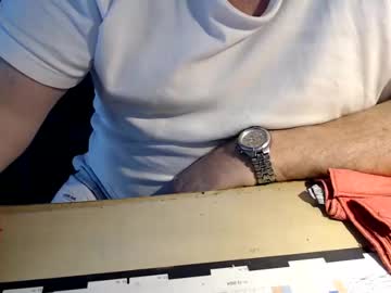 Latexloverch71 Chaturbate stream image from December 23, 2024