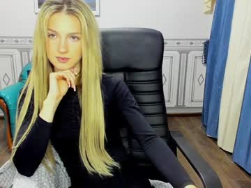 Leila_Morriss Chaturbate stream image from December 23, 2024