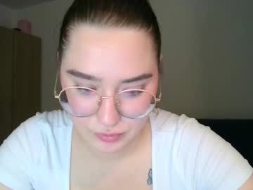 Diamondd_Girl Chaturbate stream image from December 23, 2024
