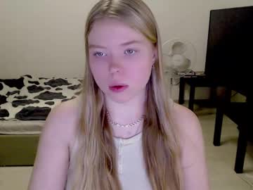 Kitten_Jenny01 Chaturbate stream image from December 23, 2024