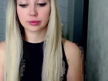 Loveydovey88 Chaturbate stream image from December 23, 2024