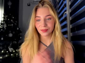 Valeria_Shydreamer Chaturbate stream image from December 23, 2024