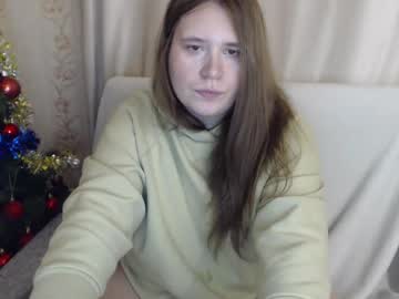 Adelinalawson Chaturbate stream image from December 23, 2024