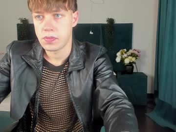 Moskalchukk Chaturbate stream image from December 23, 2024