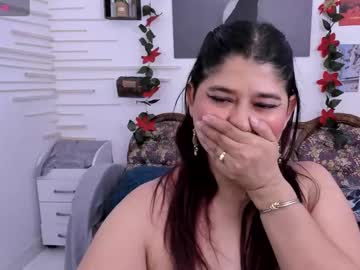 Alinabozz1 Chaturbate stream image from December 23, 2024