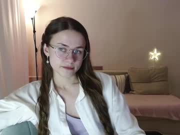 Bellllllllla Chaturbate stream image from December 23, 2024