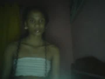 Juliexexy Chaturbate stream image from December 23, 2024