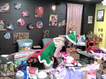 Matchingtracksuits Chaturbate stream image from December 23, 2024