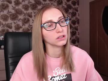 Vikaericka Chaturbate stream image from December 23, 2024
