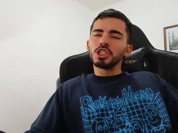 Alejandroo_7 Chaturbate stream image from December 23, 2024