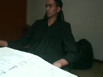 Click2410 Chaturbate stream image from December 23, 2024