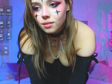 Hollisbelch Chaturbate stream image from December 23, 2024