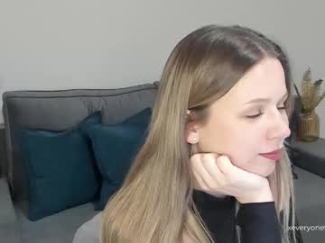 Missdariross Chaturbate stream image from December 23, 2024