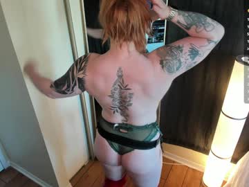 Taylortait Chaturbate stream image from December 23, 2024