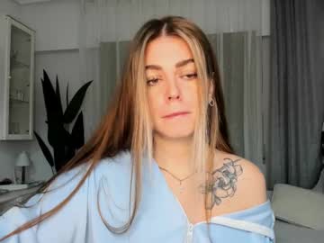 Veronarolls Chaturbate stream image from December 23, 2024