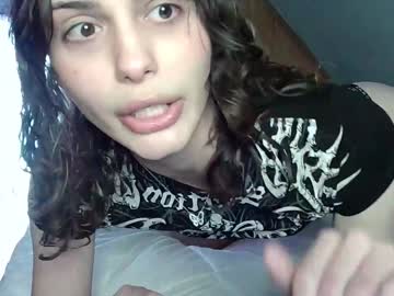 Whinybrat Chaturbate stream image from December 23, 2024