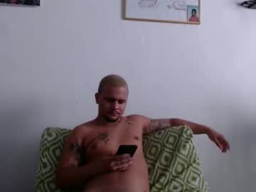 Zues_Gle25 Chaturbate stream image from December 23, 2024